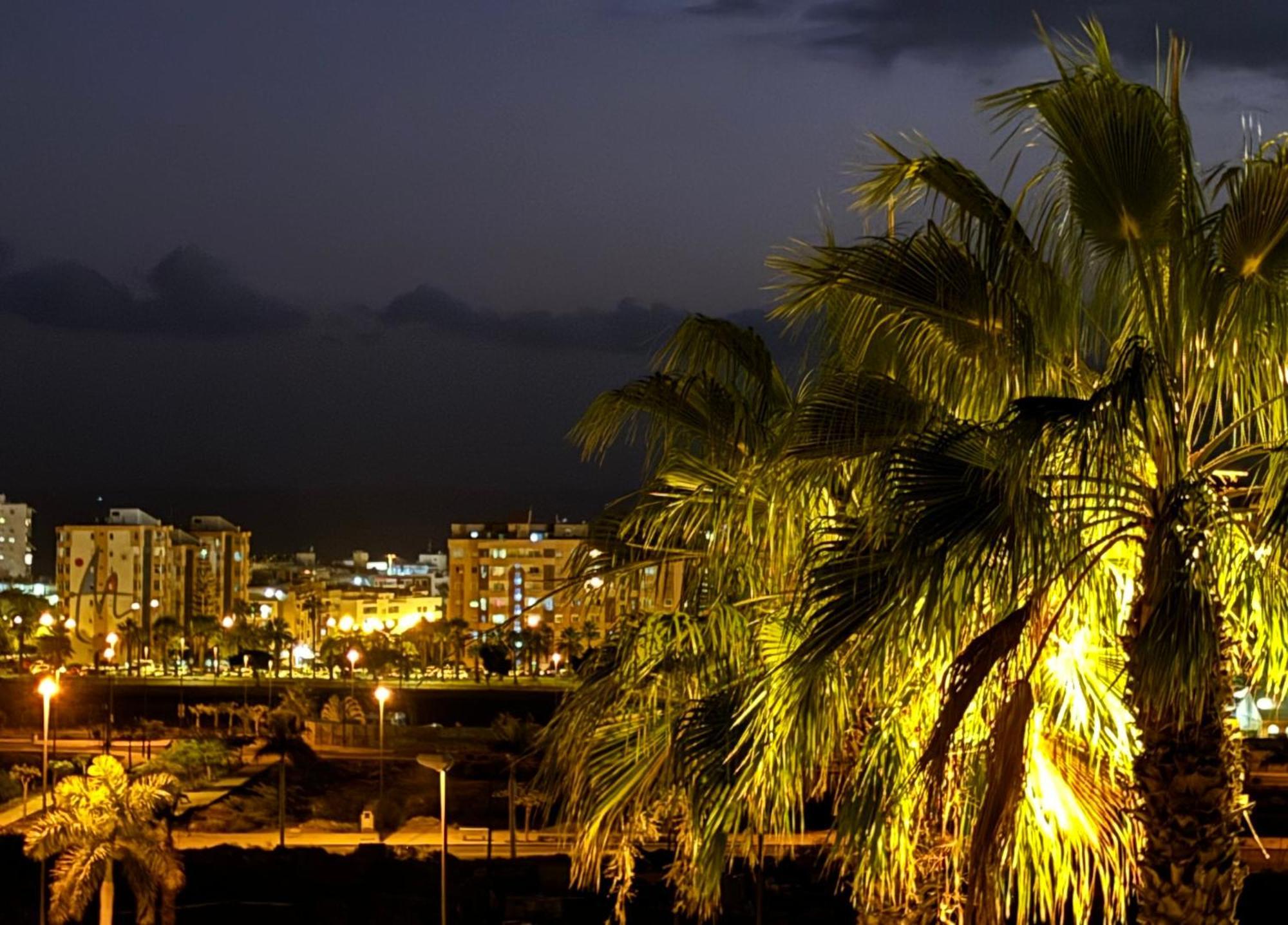 Happy Granada Daire Los Cristianos  Dış mekan fotoğraf